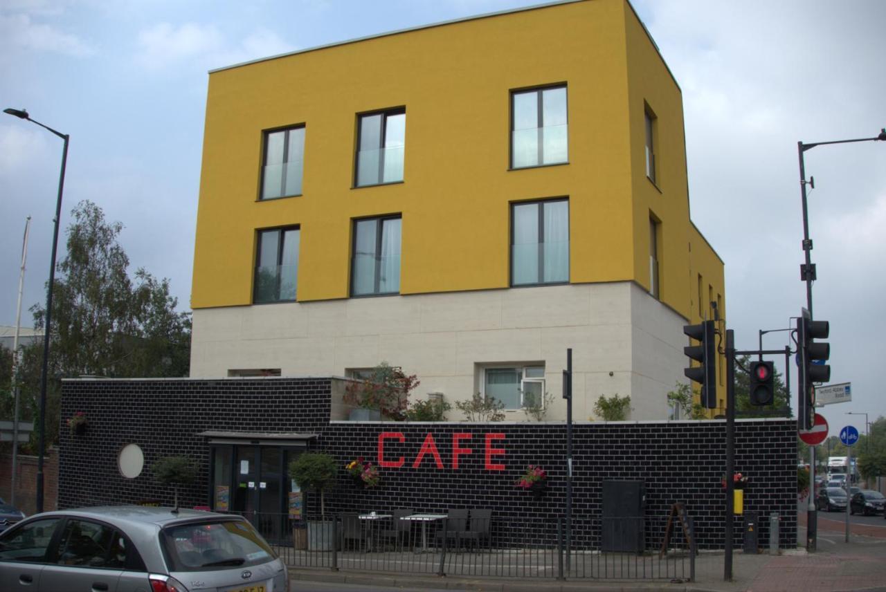 Abbey Point Hotel Wembley Exterior foto