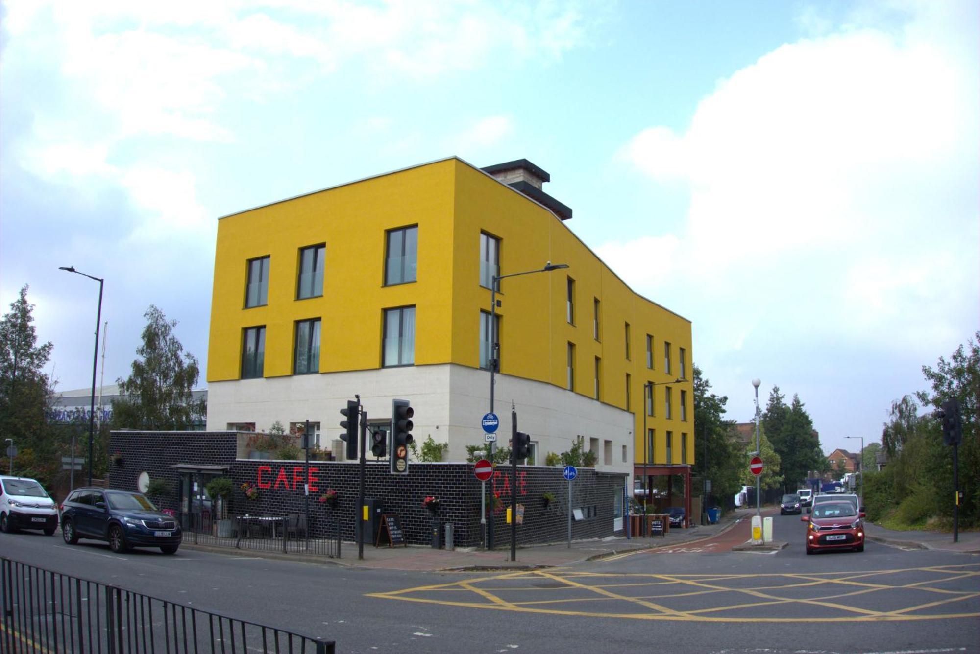 Abbey Point Hotel Wembley Exterior foto