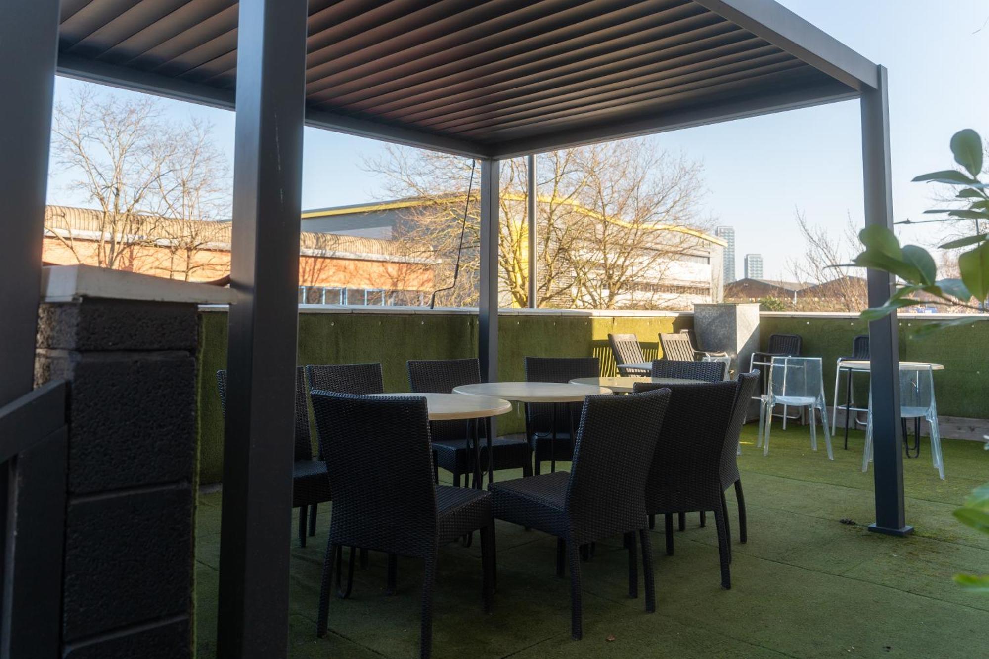 Abbey Point Hotel Wembley Exterior foto